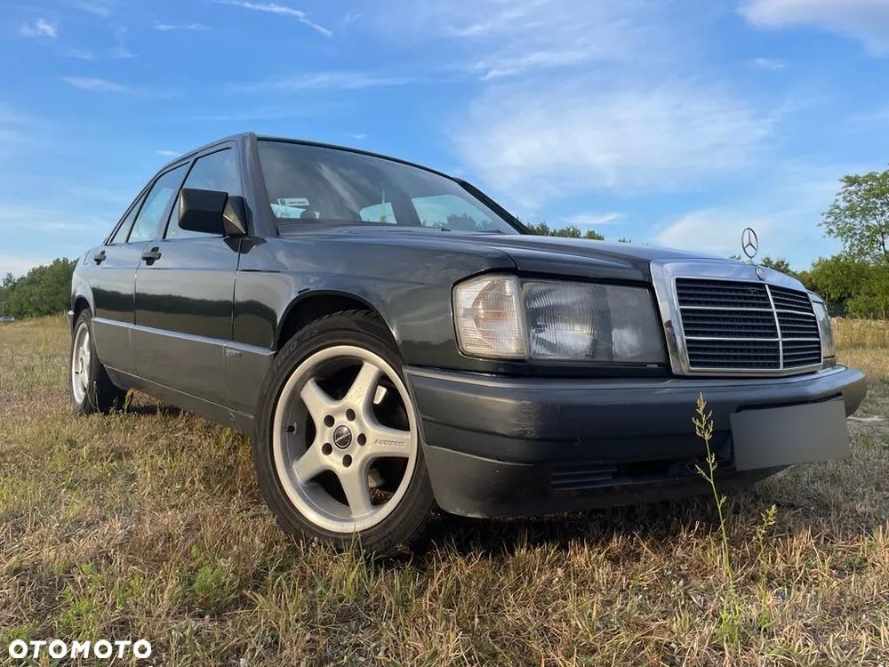 Mercedes-Benz W201 (190) - 6