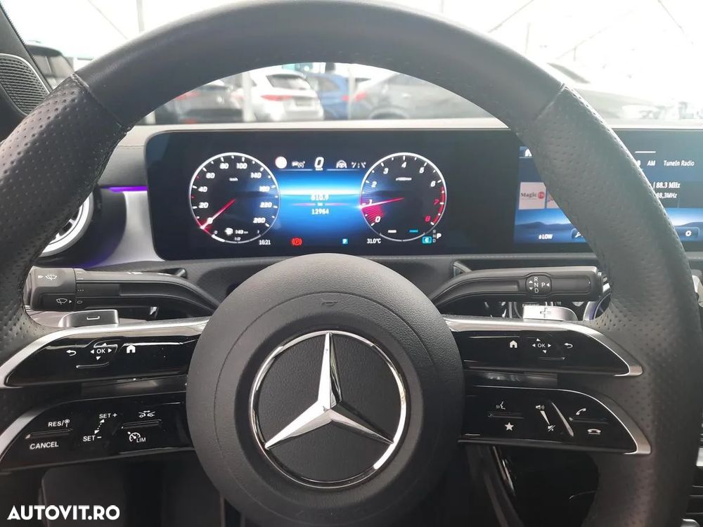 Mercedes-Benz A 220 4MATIC MHEV 8G-DCT - 10