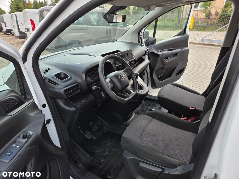 Toyota Proace City - 12
