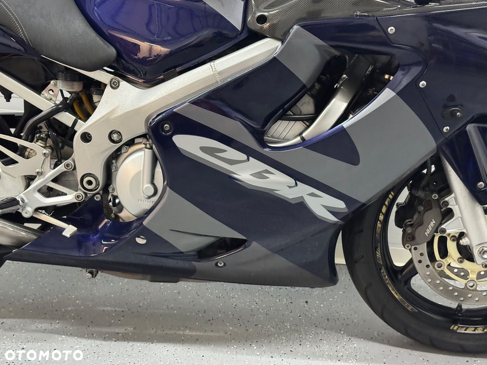Honda CBR - 8