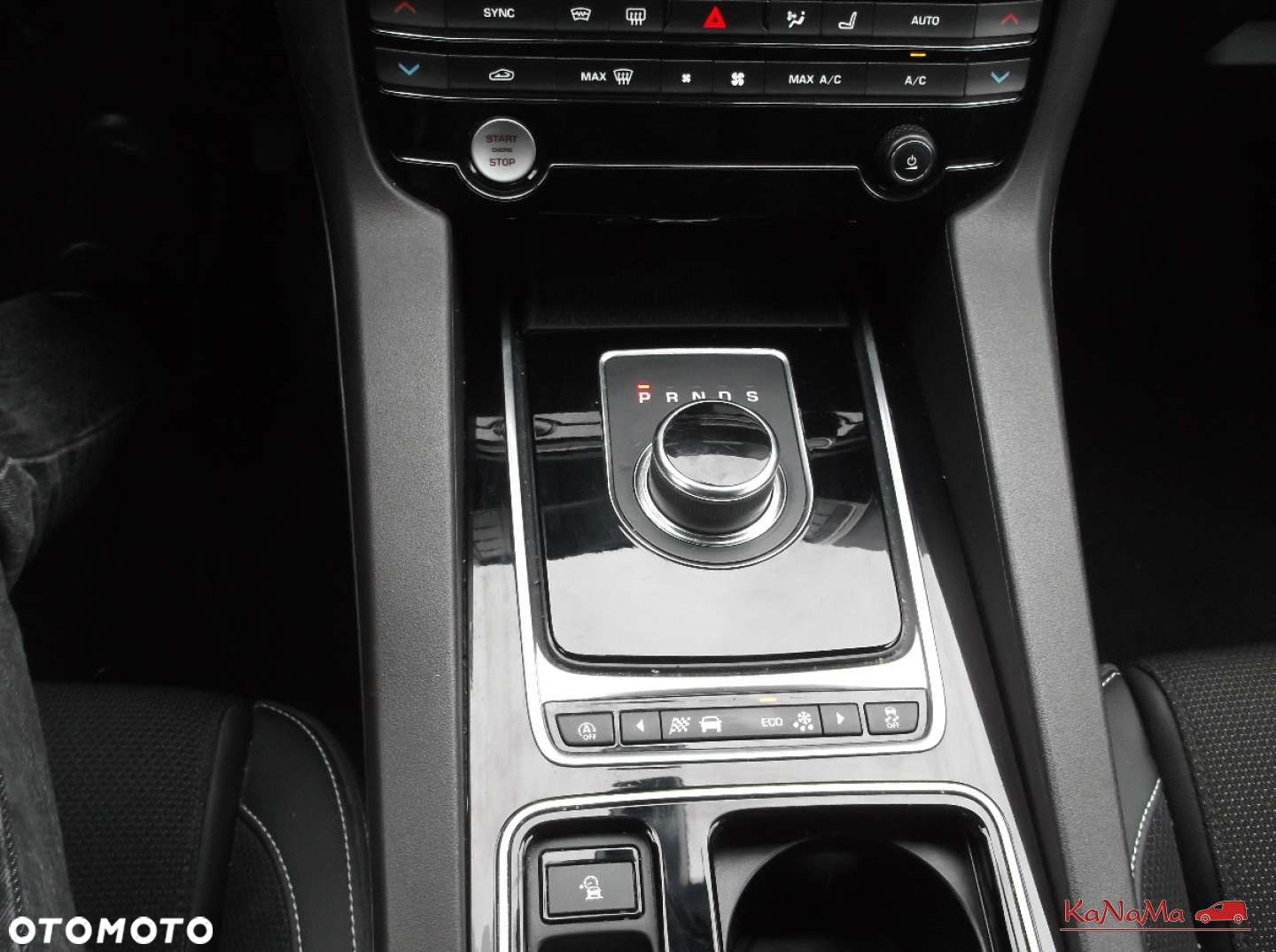 Jaguar F-Pace - 24