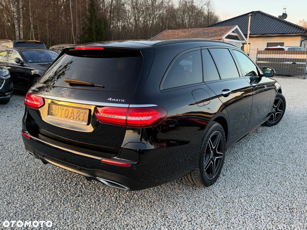 Mercedes-Benz Klasa E 220 d 4Matic 9G-TRONIC - 16