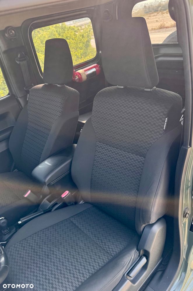 Suzuki Jimny - 32