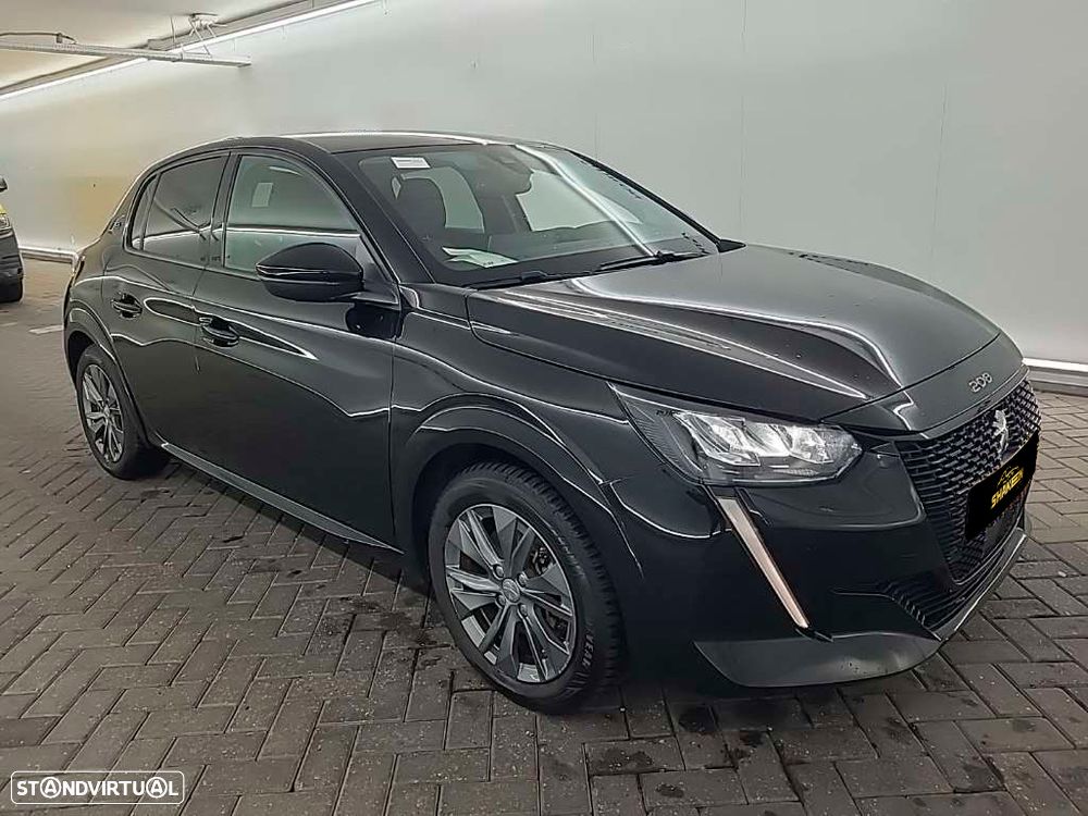 Peugeot e-208 Allure - 3