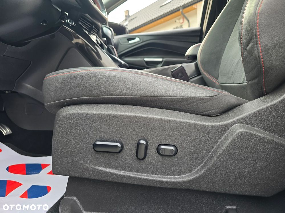 Ford Kuga 2.0 TDCi 4x4 ST-Line - 25