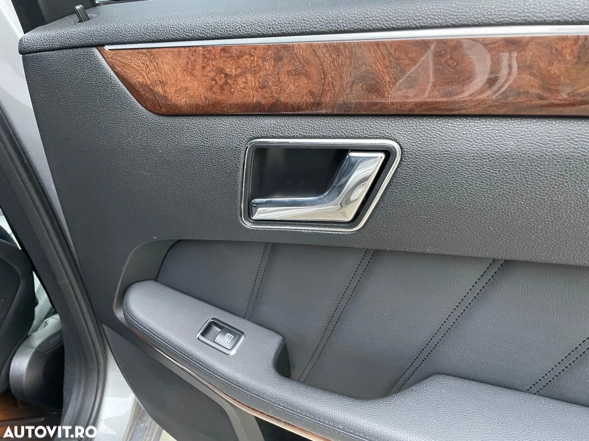 Mercedes-Benz E 220 CDI BlueEfficiency Aut. - 19