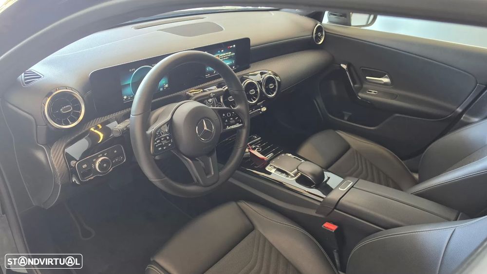 Mercedes-Benz A 180 d Style Plus Aut. - 33