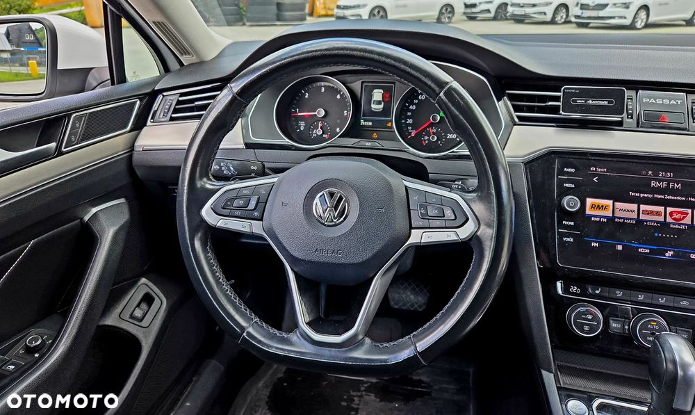 Volkswagen Passat 2.0 TDI SCR Highline DSG - 12