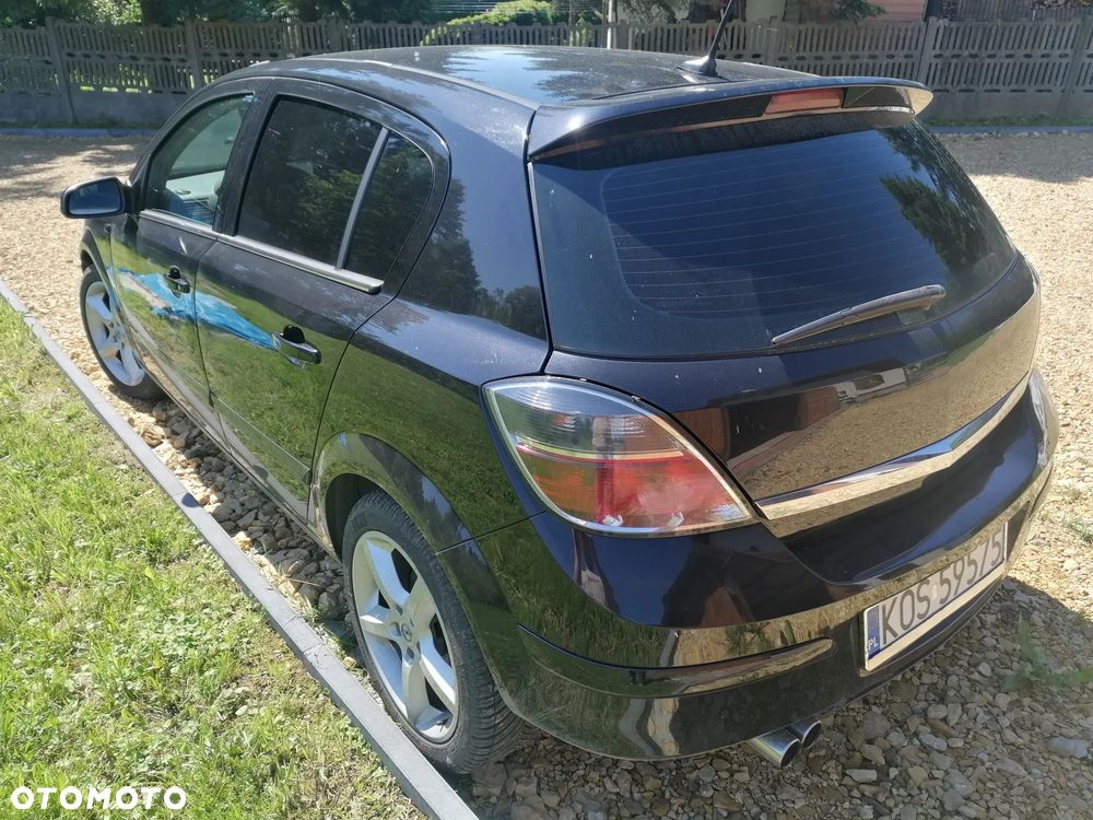 Opel Astra 2007 photo 2