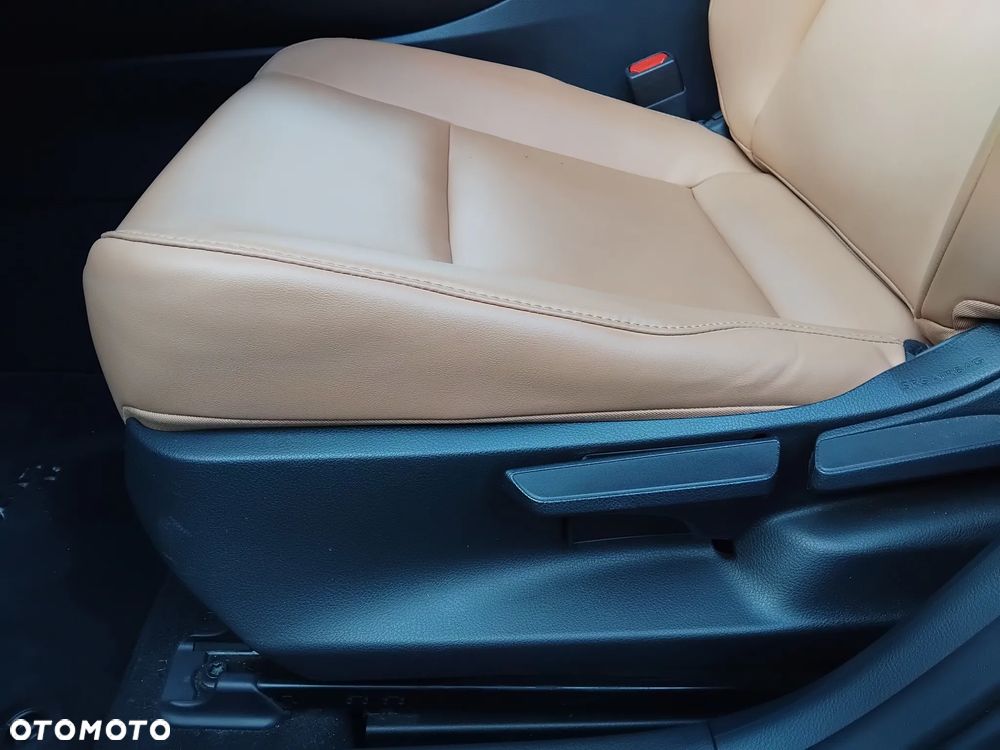 Lexus UX 250h GPF F Sport Design+ 2WD - 24
