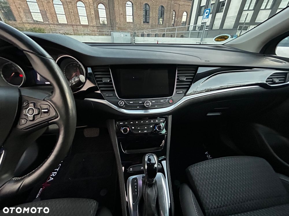 Opel Astra 1.4 T Dynamic S&S - 25