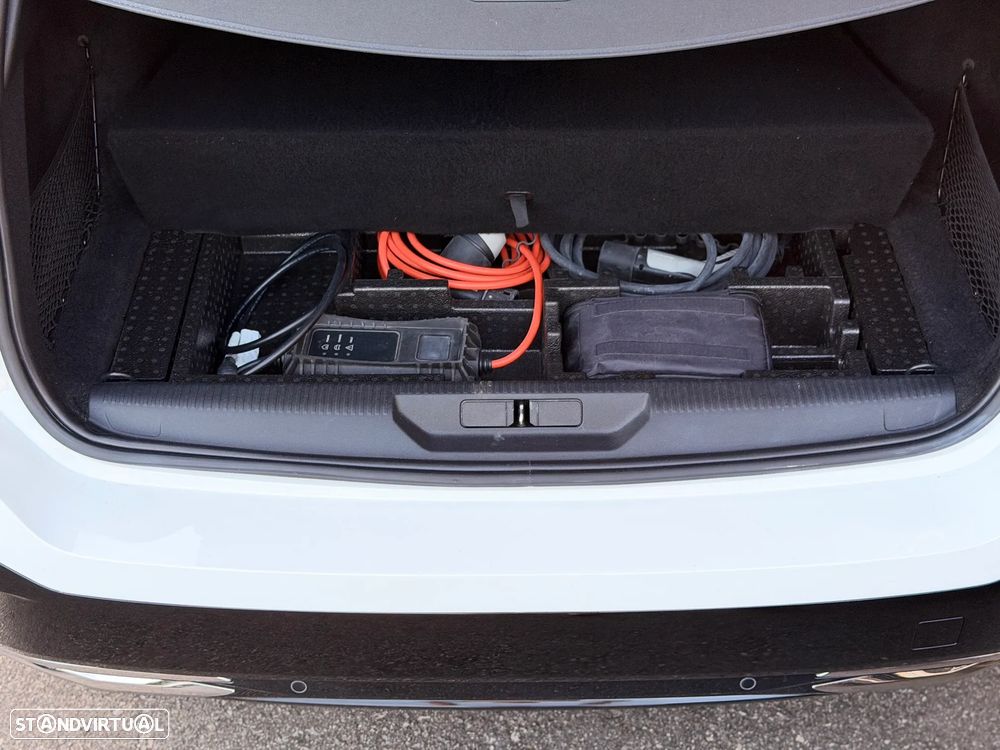 Peugeot 308 SW 1.6 Hybrid Allure Pack e-EAT8 - 15