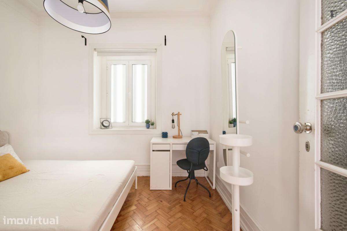 Quarto - localizado em Marquês de Pombal Lisbon - Grande imagem: 4/13