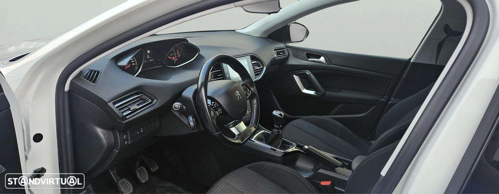 Peugeot 308 1.5 BlueHDi Business Line - 15