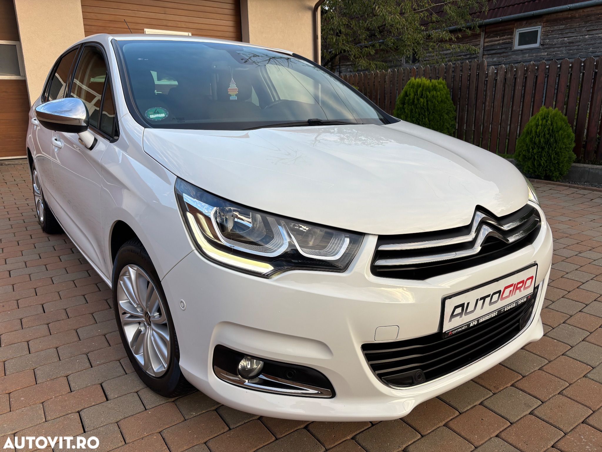 Citroën C4 PureTech 110 Selection - 1