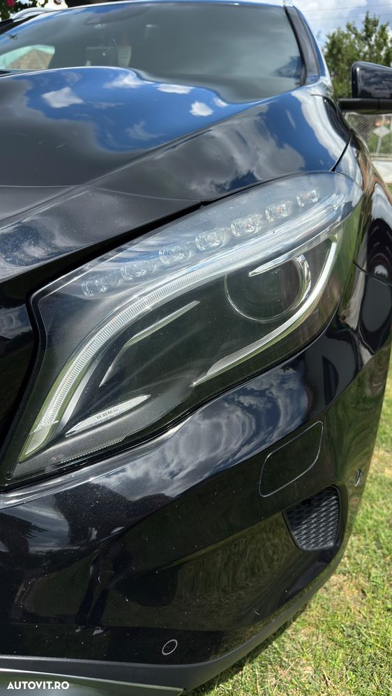 Mercedes-Benz GLA 220 CDI 4MATIC 7G-DCT - 19
