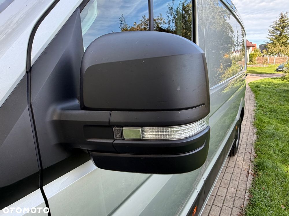 Volkswagen Crafter - 22