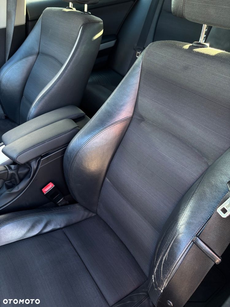 BMW Seria 3 325xi - 6