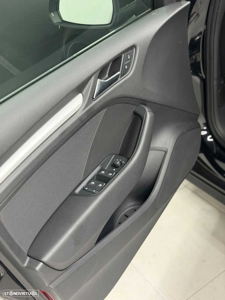 Audi A3 Sportback 1.6 TDI S-line - 12
