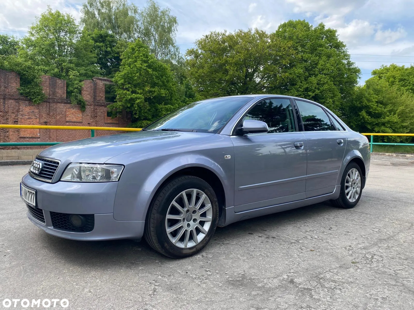 Audi A4 2.4 - 4