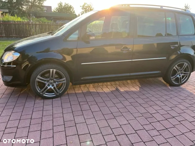 Volkswagen Touran 2.0 TDI DPF Trendline - 15
