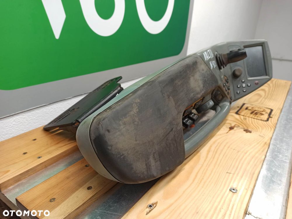 Podłokietnik Valtra N 163  (104015097) - 6