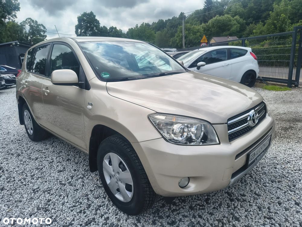 Toyota RAV4 2.2 D-4D Sol - 4