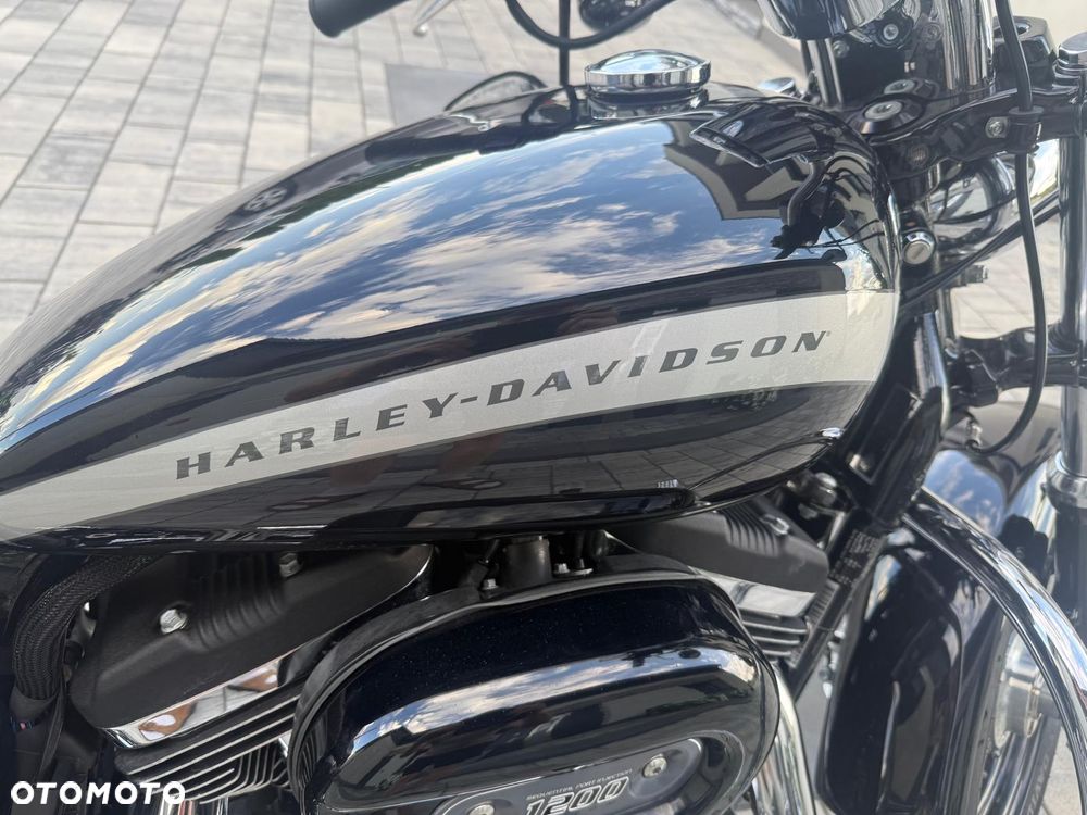 Harley-Davidson Sportster Custom 1200C - 8