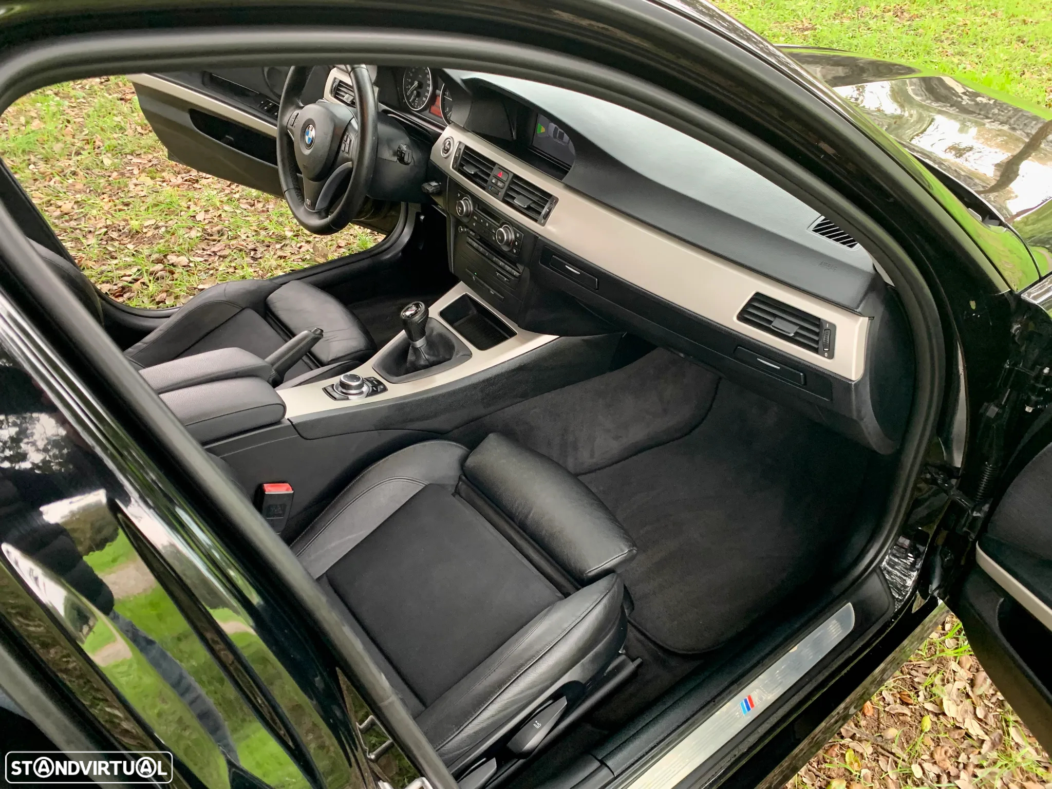 BMW 318 d Touring Pack M - 26