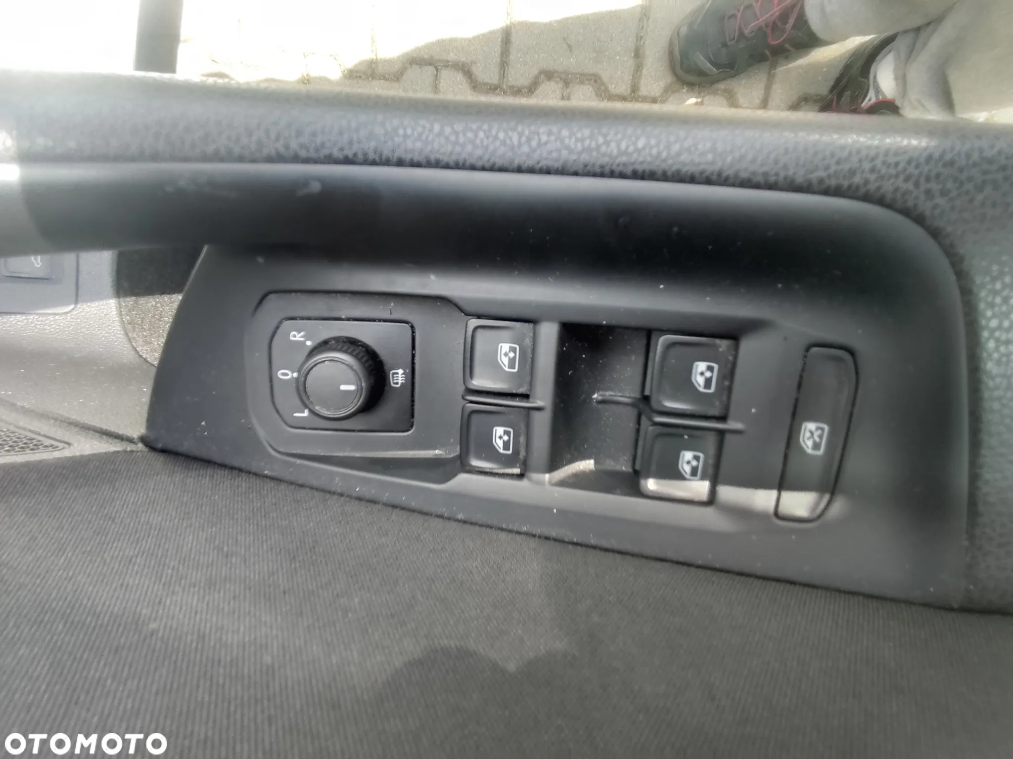 Volkswagen Passat 2.0 TDI BMT Comfortline - 14