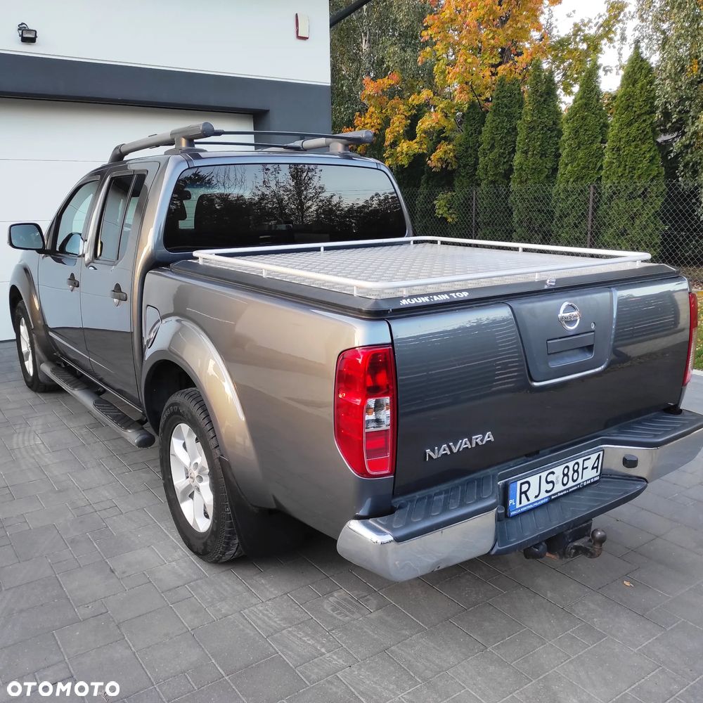 Nissan Navara 2.5 D Platinum - 9