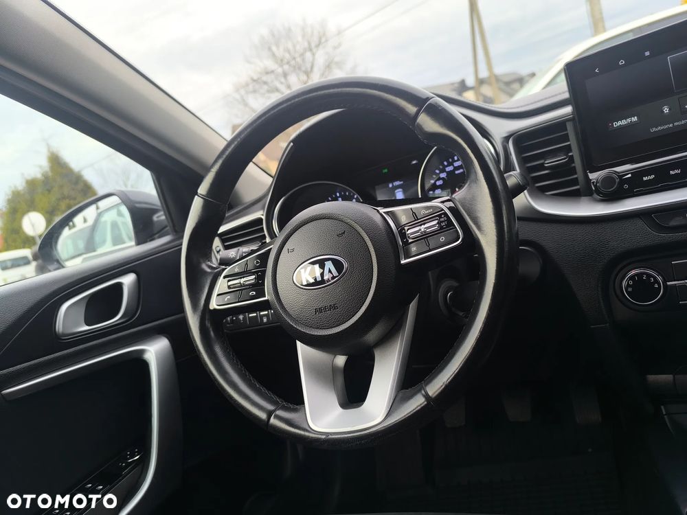 Kia Ceed 1.6 CRDi mHEV S - 19