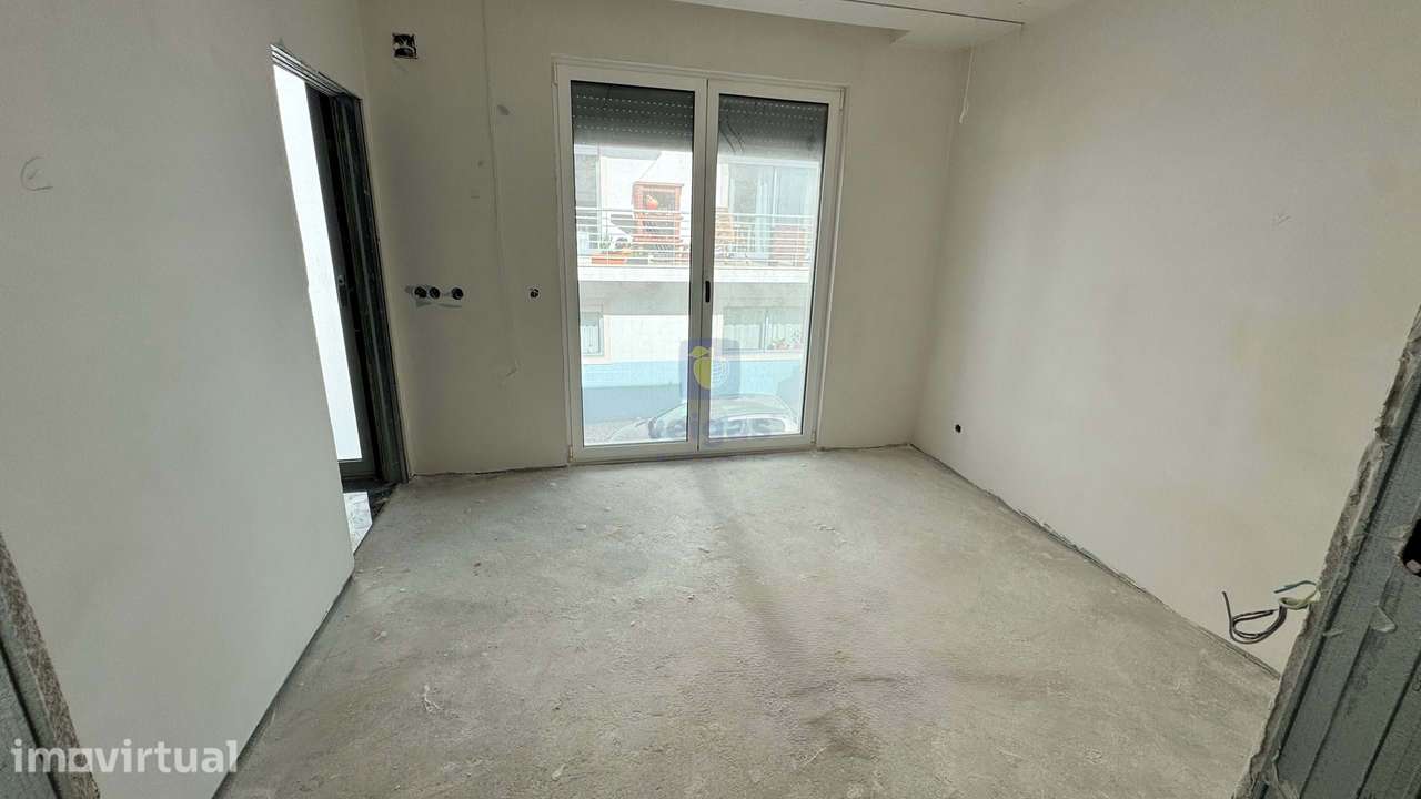 Moradia T3 em Alfeizerão Moderna, perto da praia de São Martinho - Grande imagem: 4/11