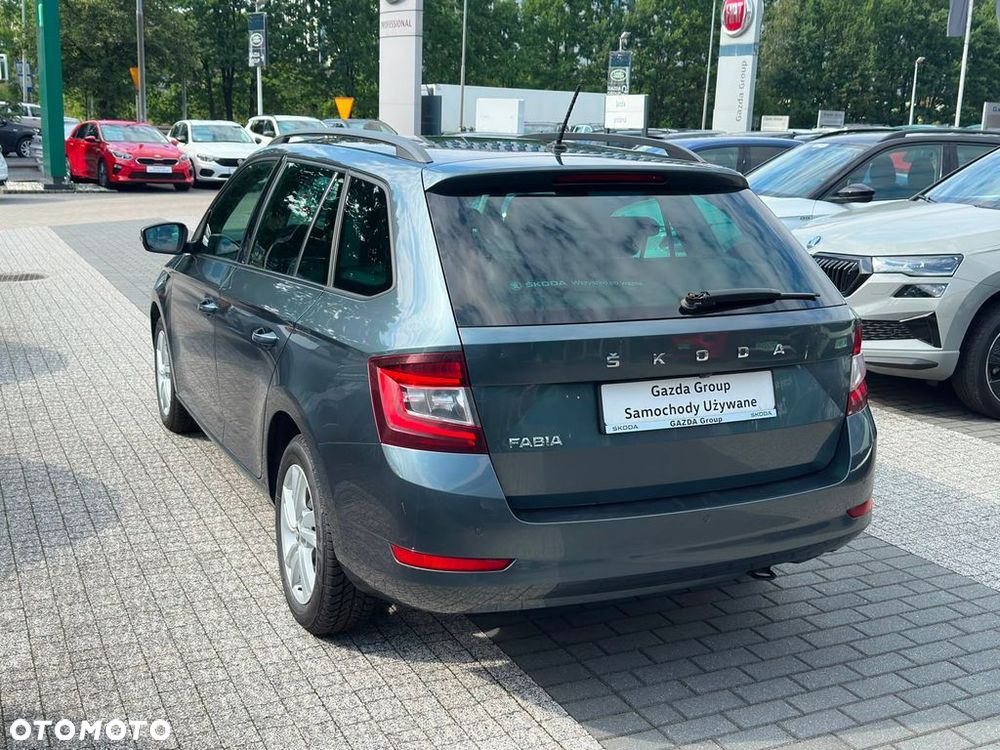 Skoda Fabia 1.0 TSI Ambition Plus - 7