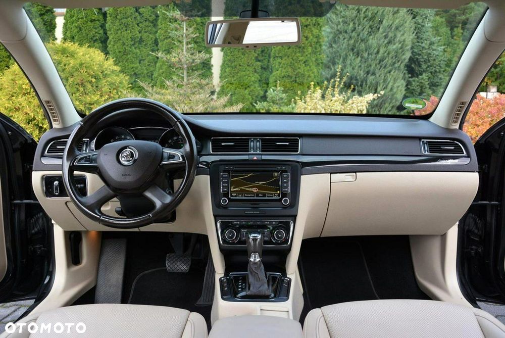 Skoda Superb 2.0 TDI DSG L&K - 29