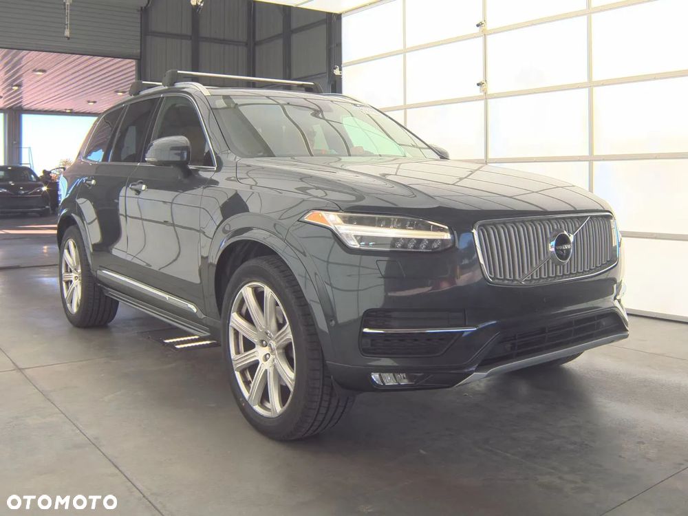 Volvo XC 90 - 4
