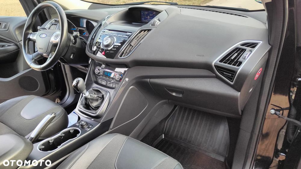 Ford Kuga 2.0 TDCi 4x4 Titanium - 17