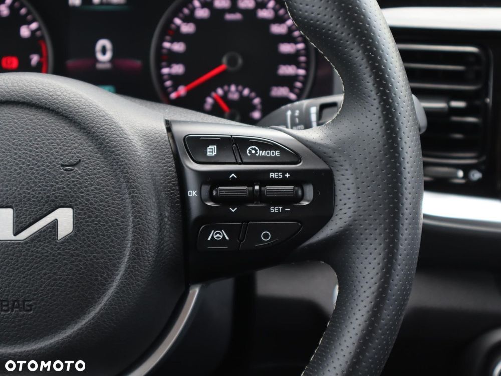 Kia Stonic - 15