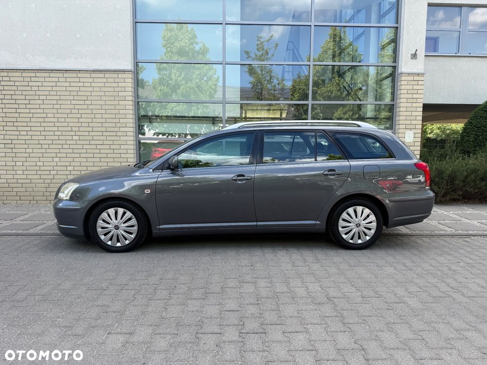 Toyota Avensis 1.8 VVT-i Terra - 4
