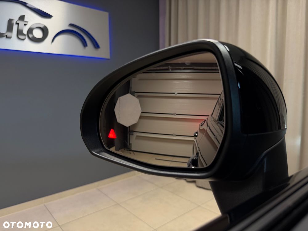 Mercedes-Benz GLC 300 4Matic 9G-TRONIC AMG Line - 27