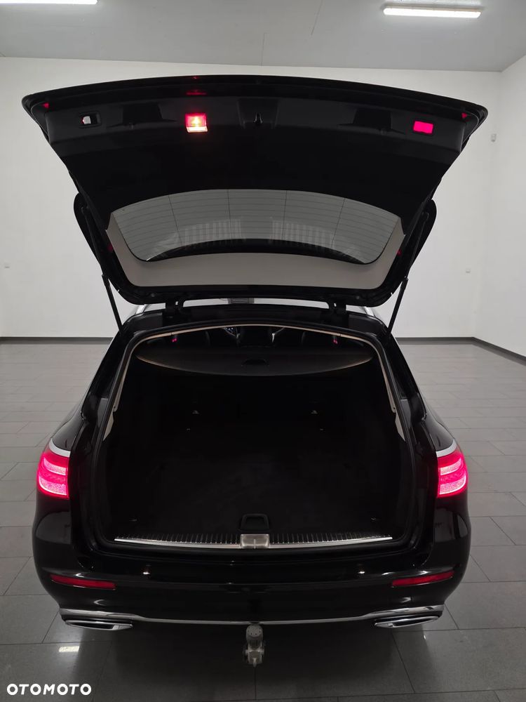 Mercedes-Benz Klasa E 220 d 9G-TRONIC AMG Line - 38