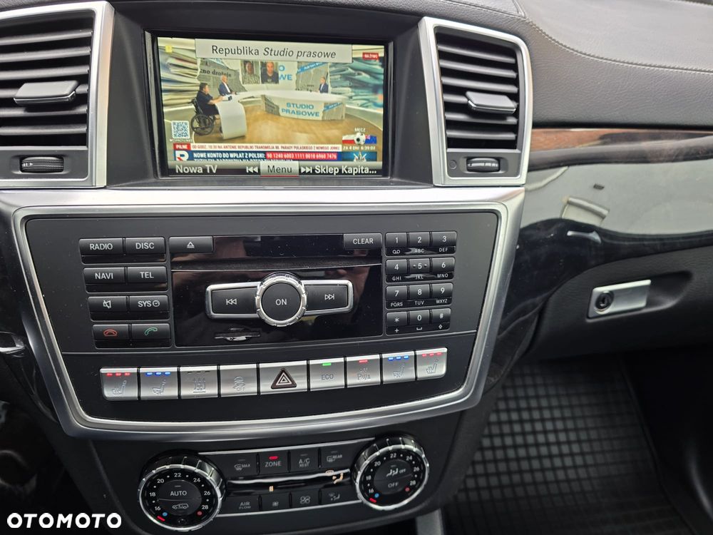 Mercedes-Benz GL - 13