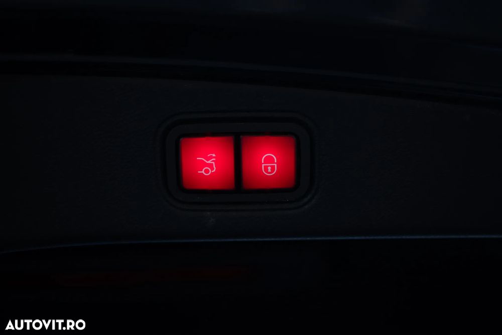 Mercedes-Benz E - 30