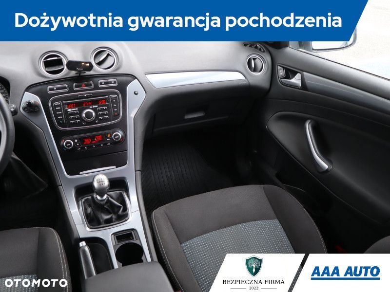 Ford Mondeo - 10