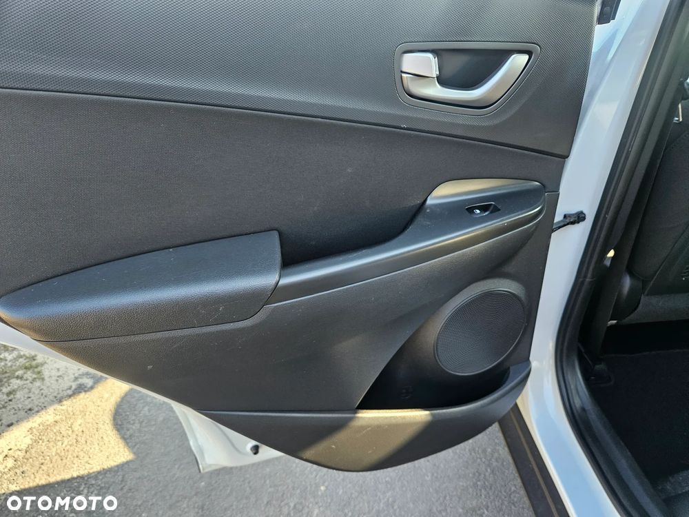 Hyundai Kona 1.0 T-GDI YES!+ - 18