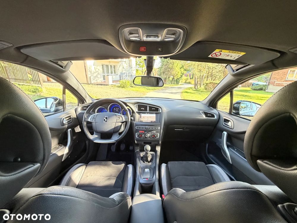 Citroën DS4 PureTech 130 Stop&Start SoChic - 20