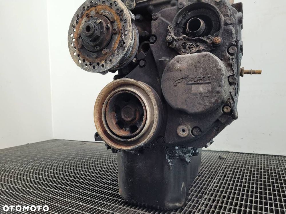 SILNIK GŁOWICA 3.0 HPI D 2024 IVECO DAILY EURO 6 E6 SPALONY F1CFL411 - 6