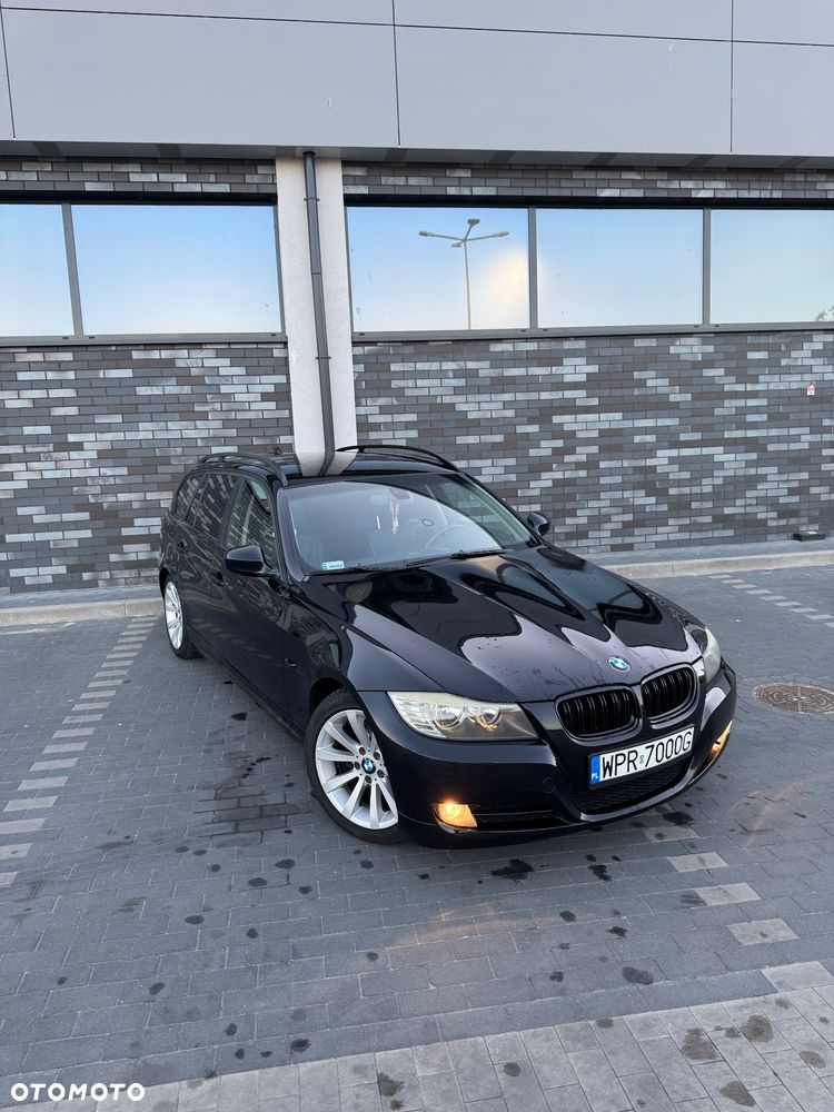 BMW Seria 3 320i - 1