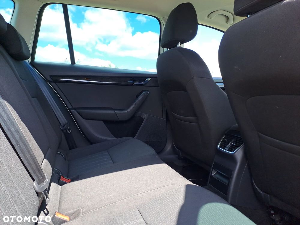 Skoda Octavia 1.5 TSI ACT Style DSG - 11