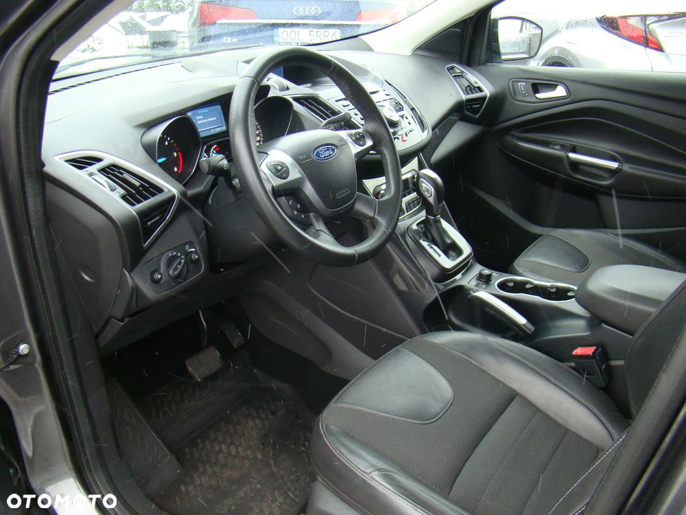 Ford Kuga 2.0 TDCi 4x4 Titanium - 26